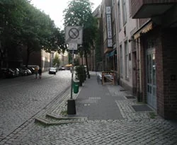 Ratinger Straße mit Blick vom Ratinger Hof Richtung Rhein